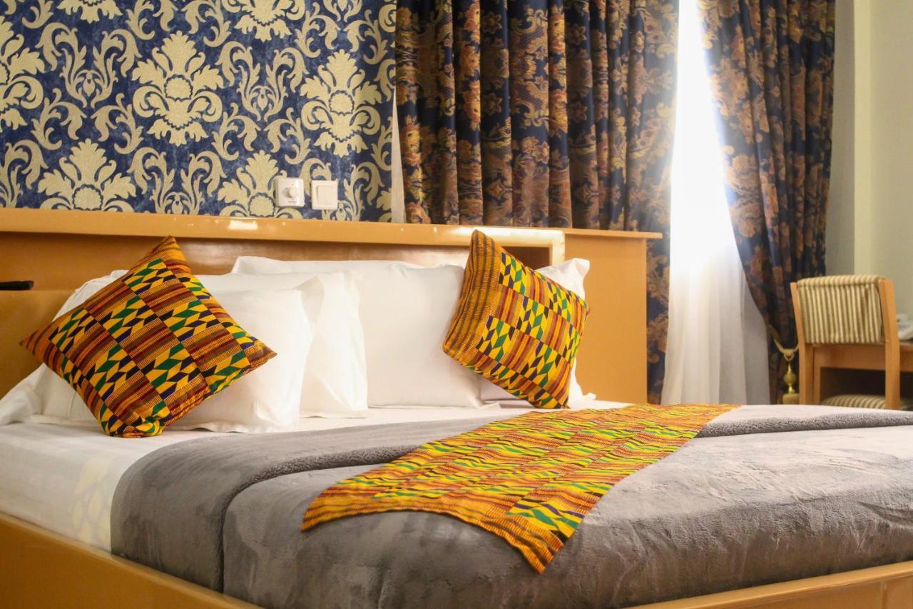 Exotic Palace Hotel Тема Екстериор снимка